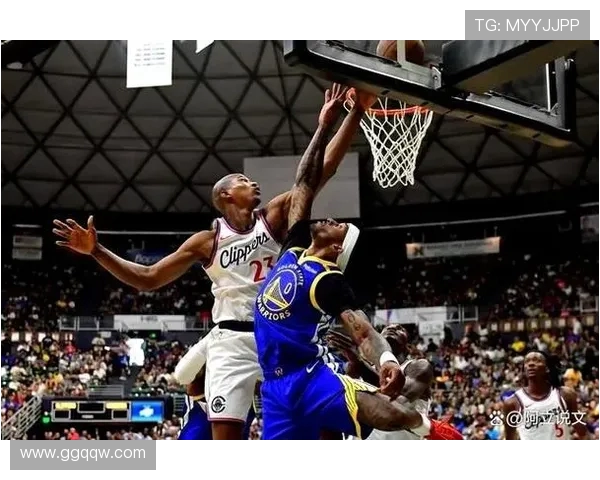 雷霆与猛龙激战正酣NBA赛场上演精彩对决引发球迷热议